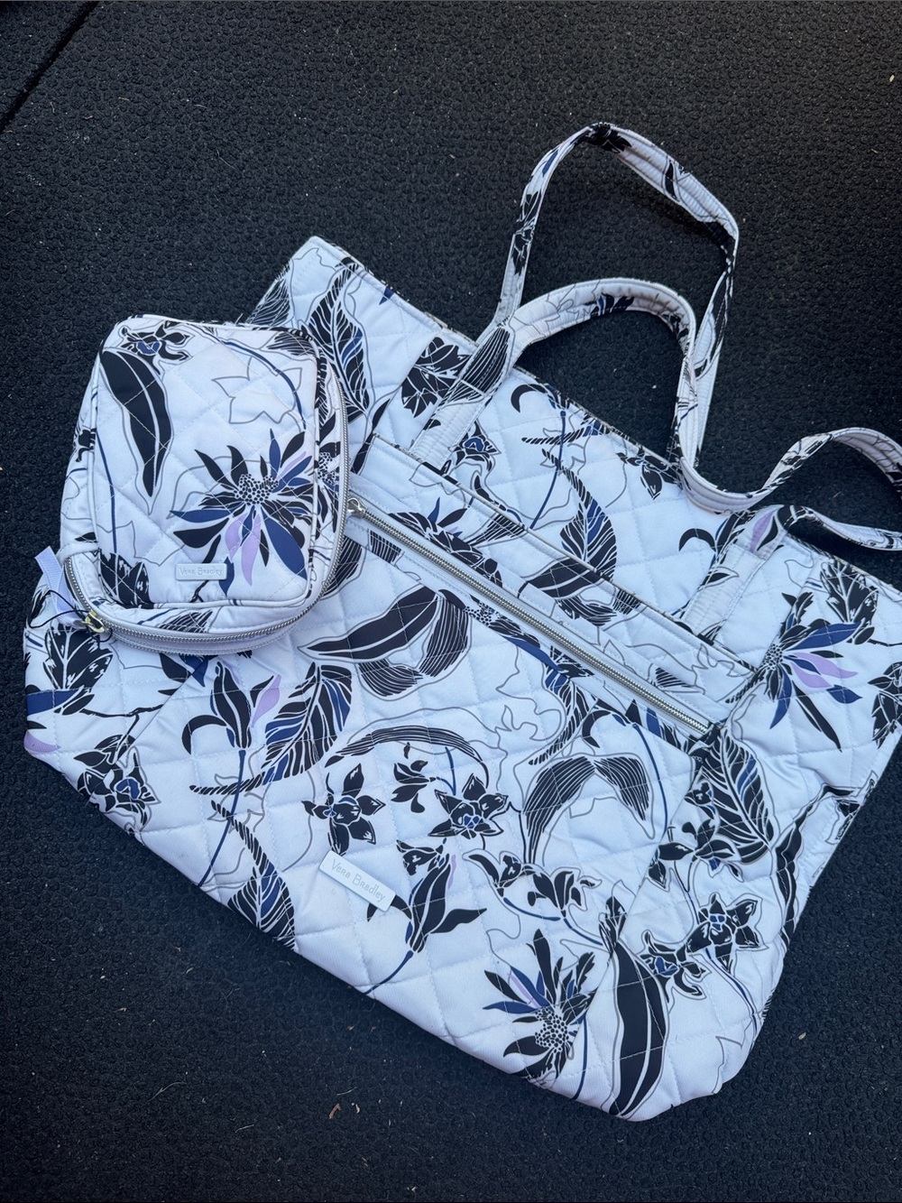 Vera Bradley bundle: tote and travel jewelry case - never used